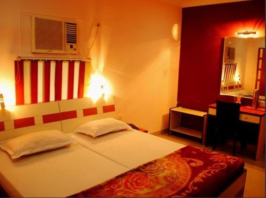 Fabexpress Neeranand Regency - Fully Vaccinated Staff Hotel Kolkata Room photo