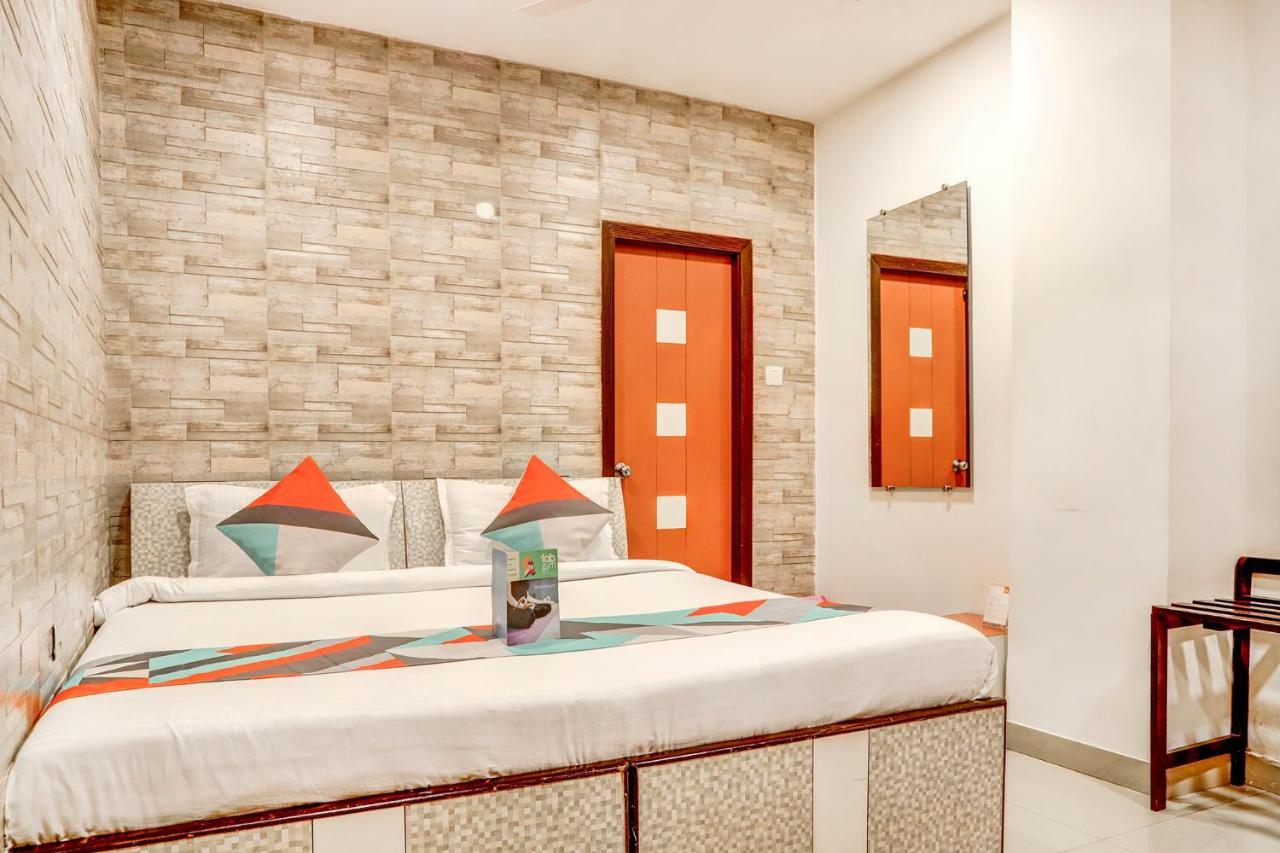 Fabexpress Neeranand Regency - Fully Vaccinated Staff Hotel Kolkata Exterior photo