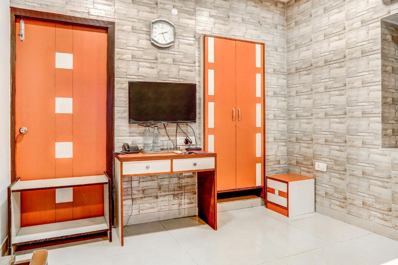 Fabexpress Neeranand Regency - Fully Vaccinated Staff Hotel Kolkata Exterior photo